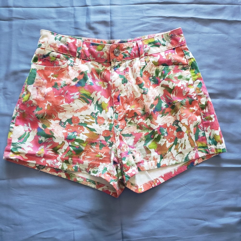 Guess Los Angeles Colorful Abstract Floral Shorts